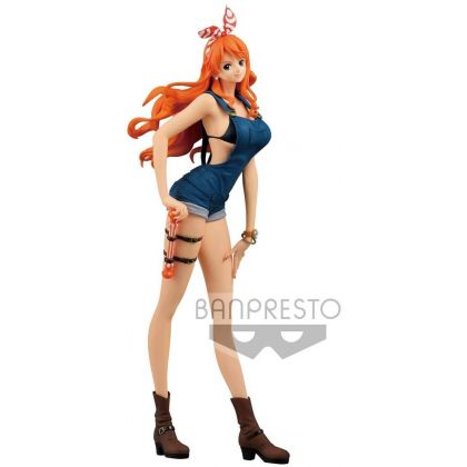 BANDAI Banpresto - One Piece Stampede- GLITTER＆GLAMOURS Nami Figure Special Color