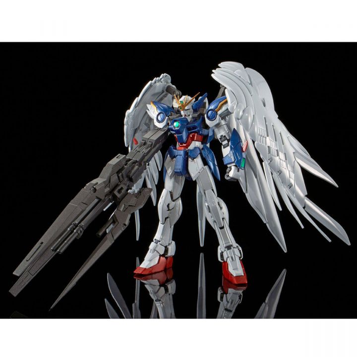 BANDAI MOBILE SUIT GUNDAM W - Real Grade RG WING GUNDAM ZERO EW＆DREI ZWERG (TITANIUM FINISH) Model Kit Figure (Gunpla)