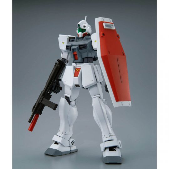 BANDAI MG Mobile Suit Gundam 0080: War in the Pocket - Master Grade GM COLD DISTRICTS TYPE Model Kit Figur (Gunpla)