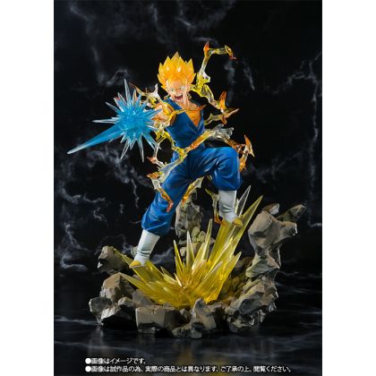 BANDAI Dragon Ball Figuarts Zero - Super Saiyan Veggeto Figure