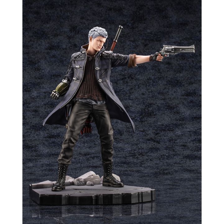 Kotobukiya Devil May Cry 5 ARTFX J Nero