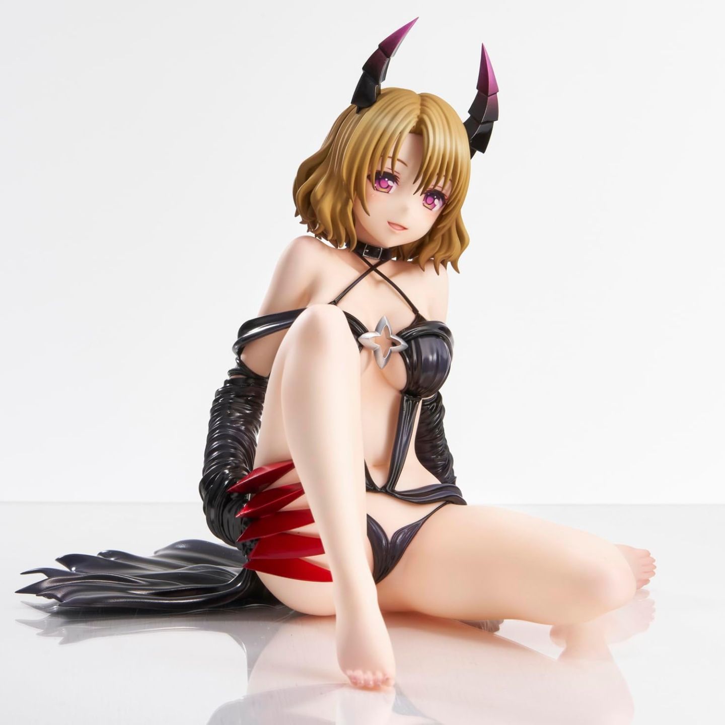 To Love-Ru Darkness Risa Momioka Darkness Ver. 1/6 Scale