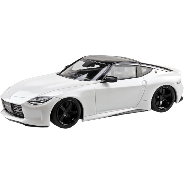Aoshima RakuPla Snap Kit 17CU-PW Nissan RZ34 Fairlady Z Custom Wheels Prism White Plastic Model Kit