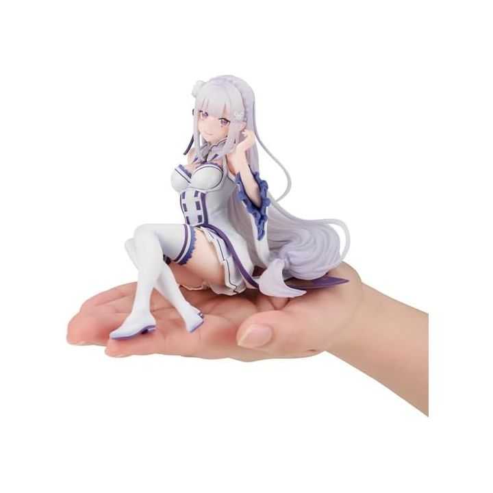MEGAHOUSE Re:Zero Starting Life in Another World Palm Emilia