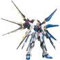 BANDAI MG Mobile Suit Gundam Seed Destiny - Kit di modellini ZAFT ZGMF-X20A Strike Freedom Gundam in modalità a scoppio completo