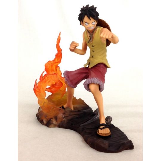 BANPRESTO - ONE PIECE DXF BROTHERHOOD -MONKEY･D･LUFFY- Figure